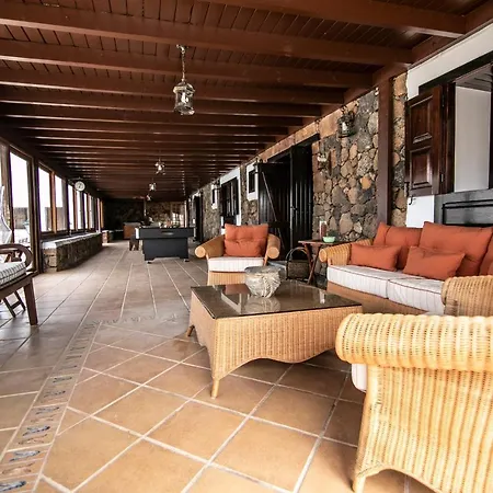 Villa Numama *